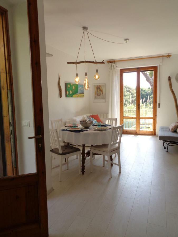 Apartamento La Casa Di Nina Quercianella Exterior foto